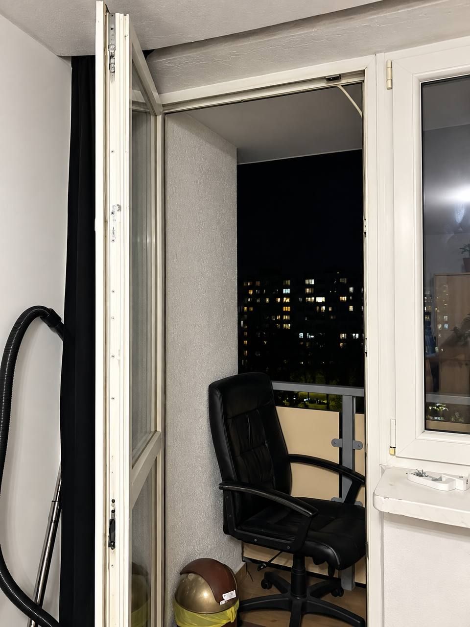 Drzwi balkonowe przed wymianą uszczelki